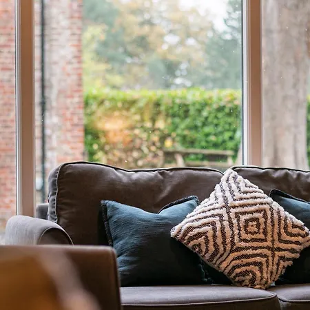 No 1 - Laurel - Pass The Keys York