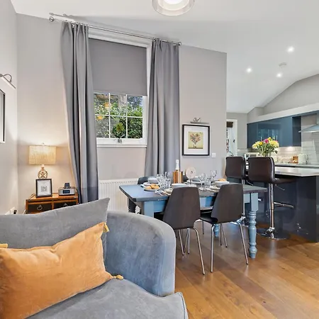 No 1 - Laurel - Pass The Keys יורק